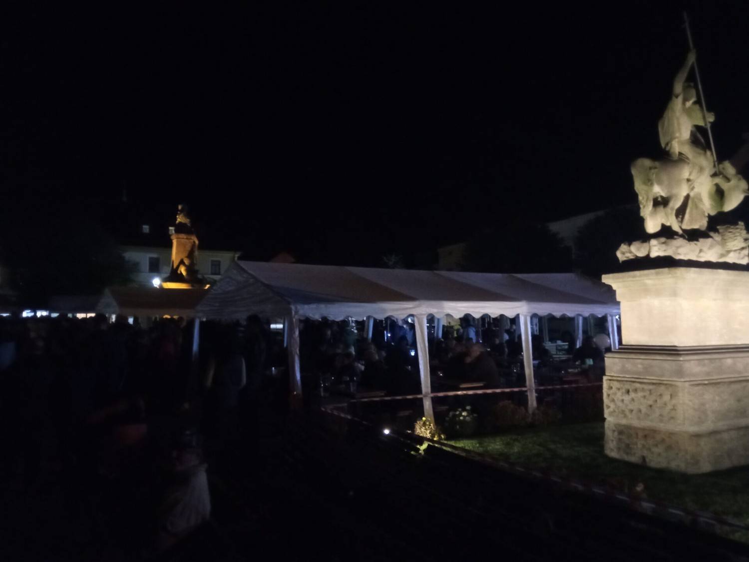 Párty stany Třebihošť