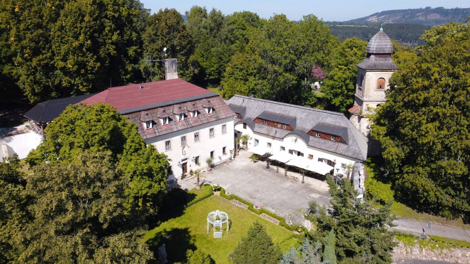 Zámek / Historická stavba Vidžín
