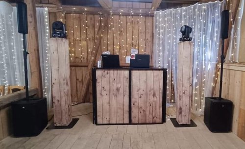 DJ na svatbu Pavel Ševčík.  Dj moderátor a bavič. - Galerie 8