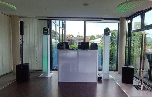 DJ na svatbu Pavel Ševčík.  Dj moderátor a bavič. - Galerie 9