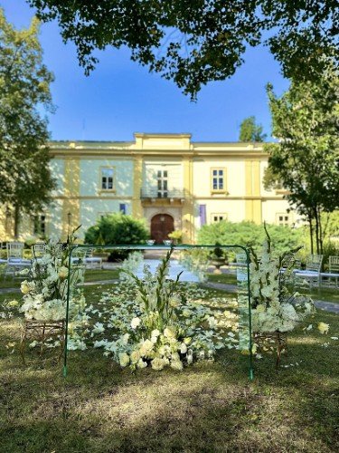 Netradiční prostory - areál zámku Úmonín - Galerie 12