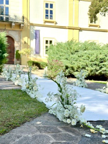 Netradiční prostory - areál zámku Úmonín - Galerie 13